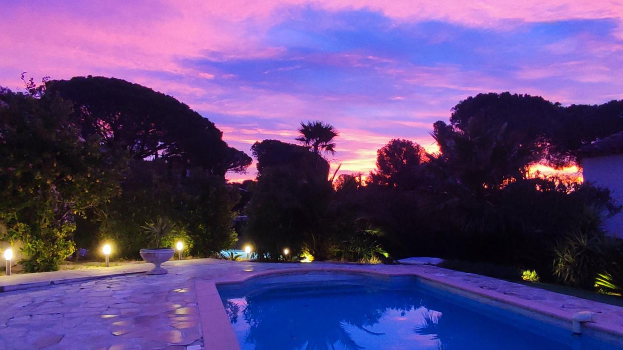Grand Appartement Dans Maison Avec Piscine Privee Fréjus エクステリア 写真