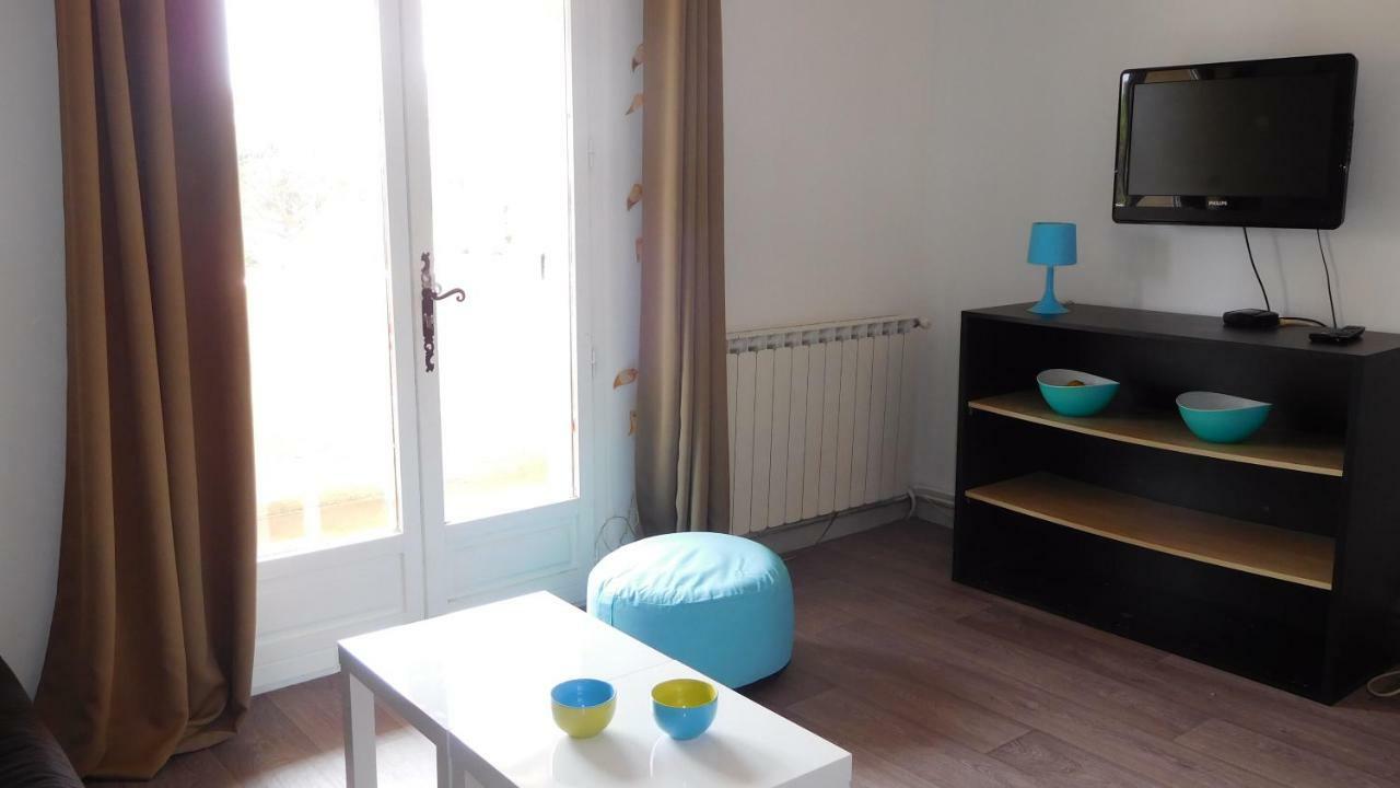 Grand Appartement Dans Maison Avec Piscine Privee Fréjus エクステリア 写真